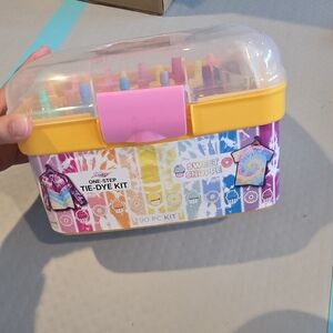 Tulip tie dye kit NIB
